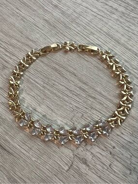 Elegant Gold-Tone Teardrop Crystal Bracelet